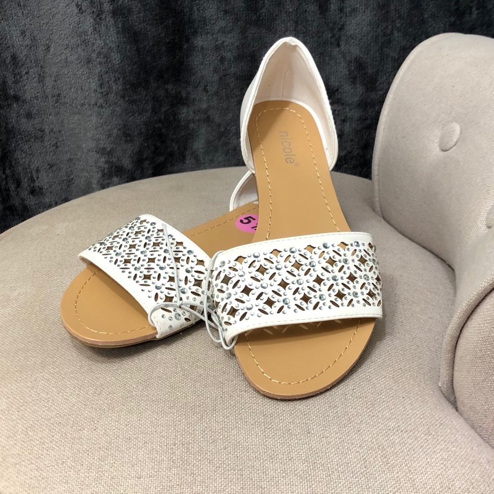 Sandals size 5.5